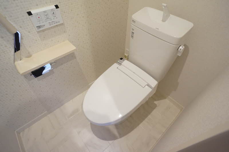ゼブリナス元町 302号-9