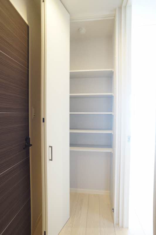 ゼブリナス元町 302号-10