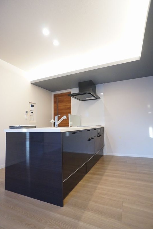 エム・フォレスタ 201号-3