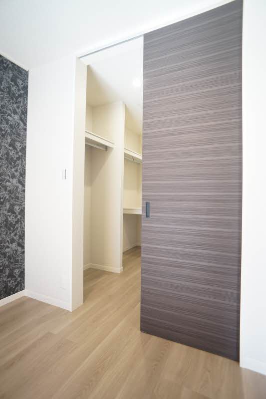 ｃｏｍｆａｒｍ　Ⅱ 204号-9