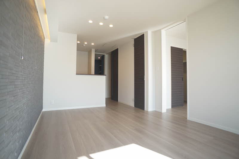 ｃｏｍｆａｒｍ　Ⅱ 303号-2