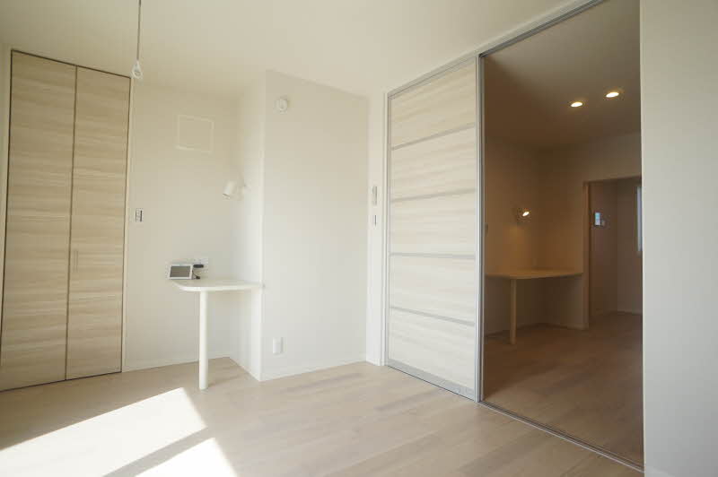 シュ　シュ 303号-3