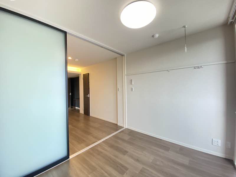 プレザント・アイ 305号-7