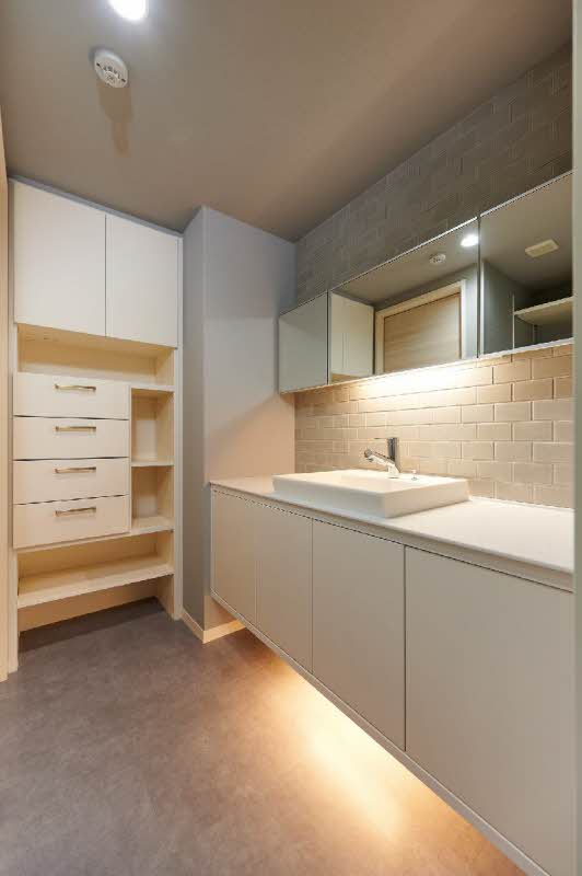 ウィズプラス浦和美園　ウエスト　Ａ棟 205号-8