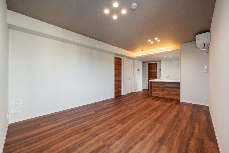 ウィズプラス浦和美園　ウエスト　Ｃ棟 204号-3