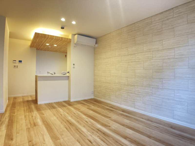 ラ・ファミーユ 103号-6