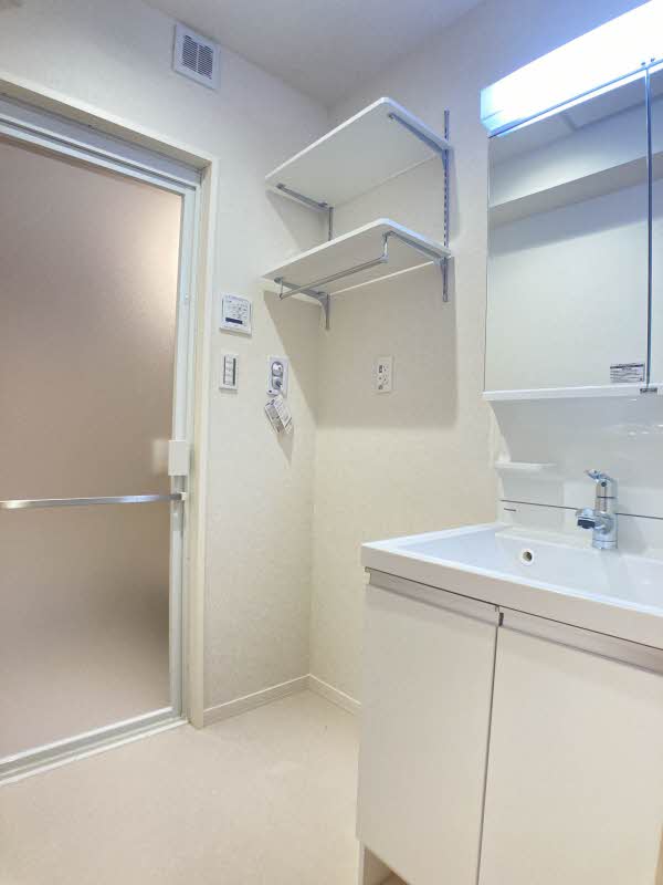 ラ・ファミーユ 302号-8