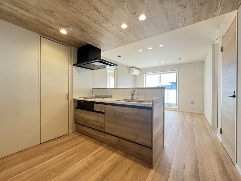 アーク・アムール　ヴィラ 303号-2