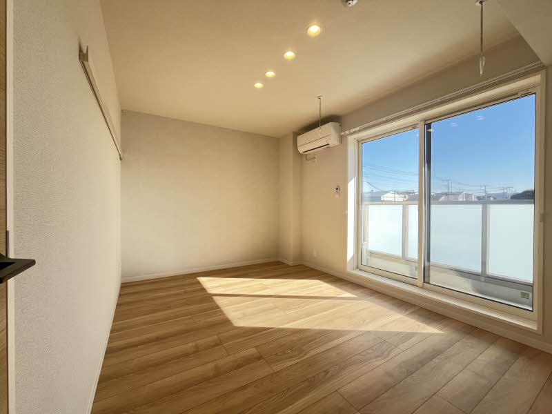 アーク・アムール　ヴィラ 303号-4