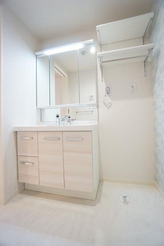 メゾン・フォンターナ 302号-8