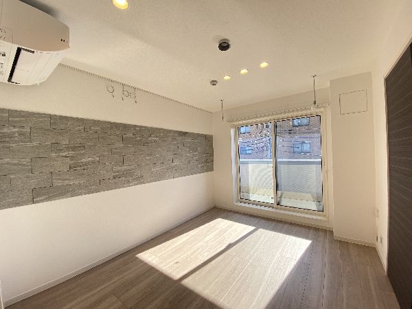 アベニール元町 303号-4