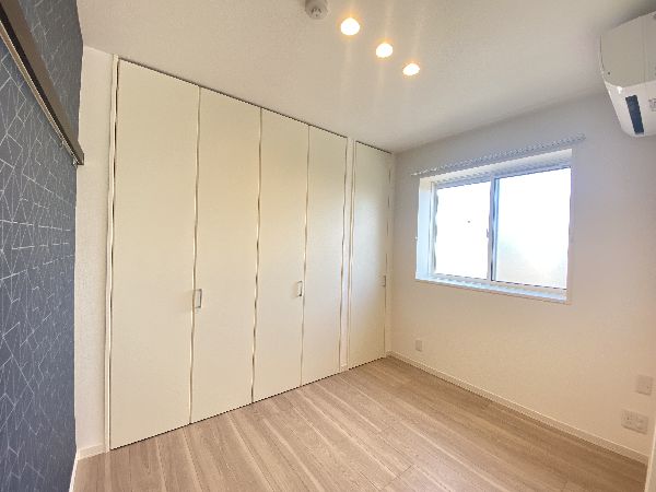 アベニール元町 303号-11