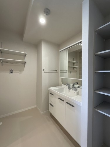 キャスティング 203号-5