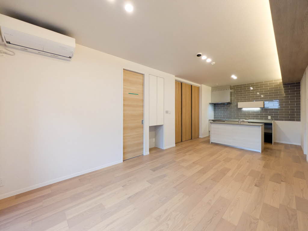 ロスマリーノ　東川口 101号-2