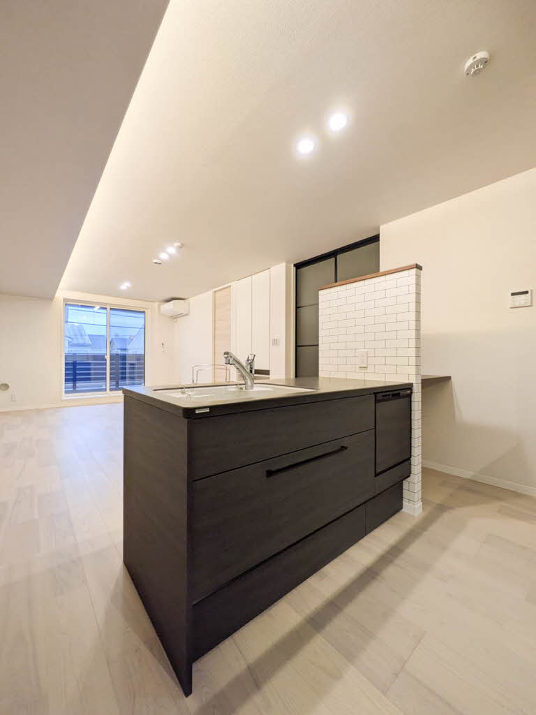 ロスマリーノ　東川口 202号-8