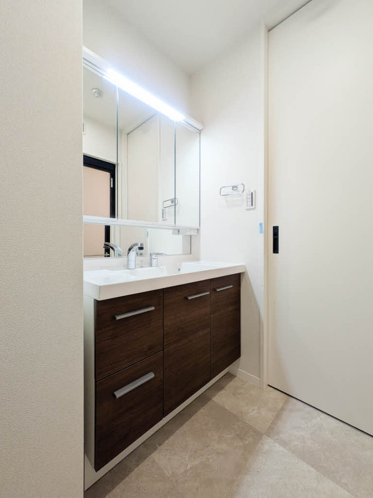 ロスマリーノ　東川口 305号-5