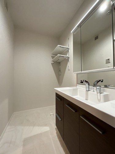 エル　アイランド 302号-9