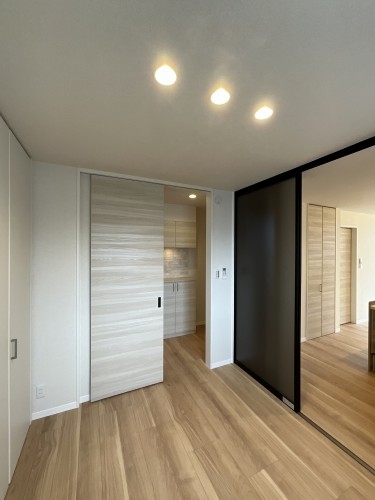 ラヴィータ　フェリーチェ 302号-8