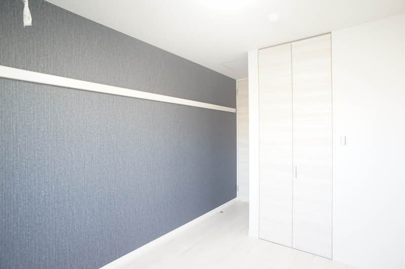 レウニールグラシアス川口 204号-6