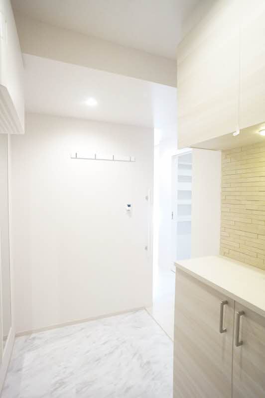 レウニールグラシアス川口 304号-11