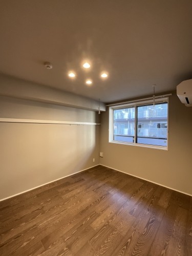 ロイヤルクレッセント 202号-8