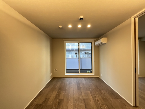 ロイヤルクレッセント 203号-3