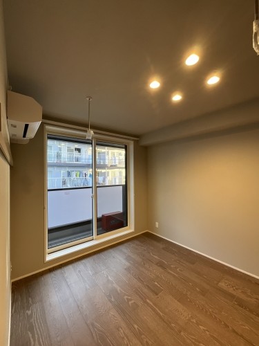 ロイヤルクレッセント 303号-6