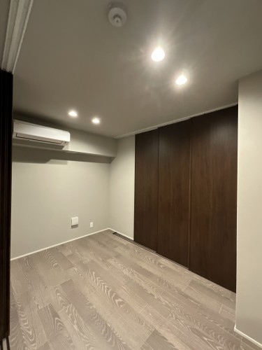 ロイヤルクレッセント 305号-7