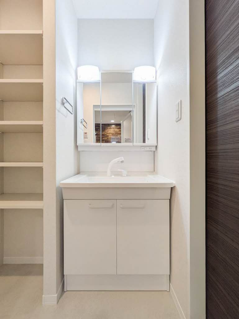 ソプラ　クリザンテーモ 201号-9