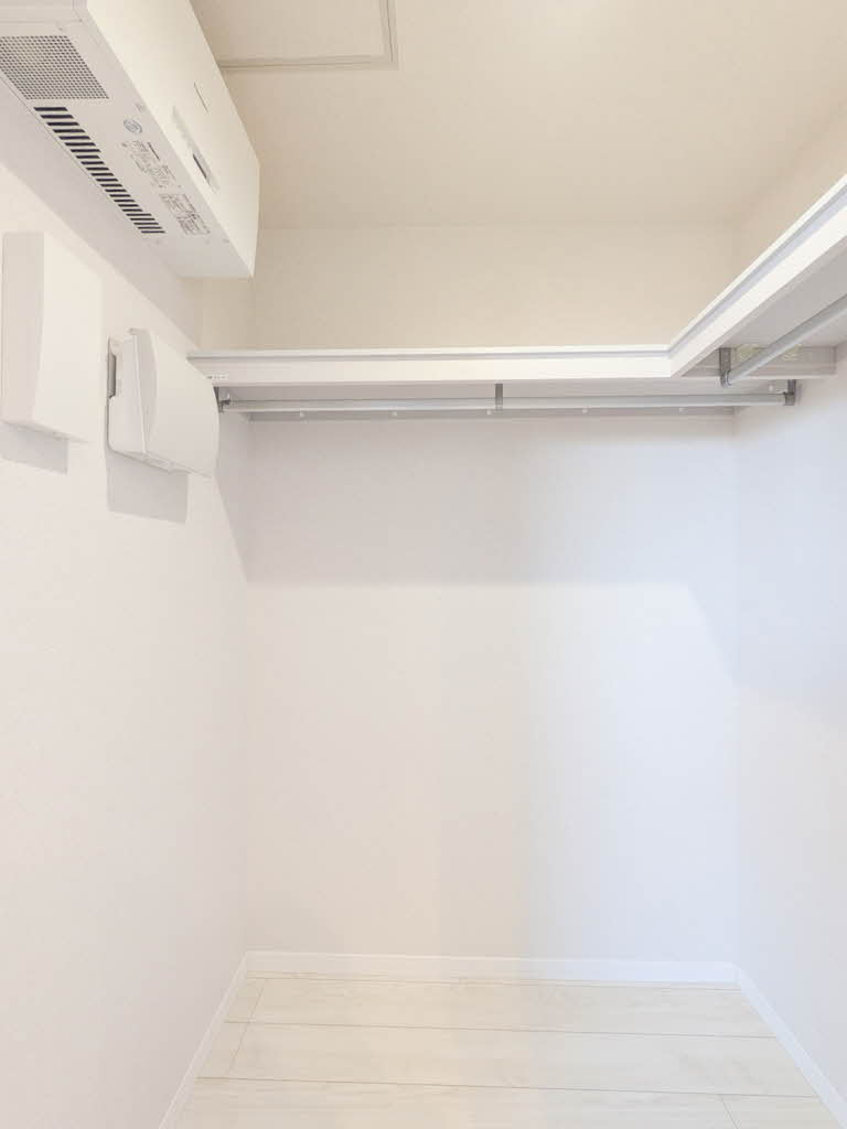 プレミアメゾン戸田 302号-10