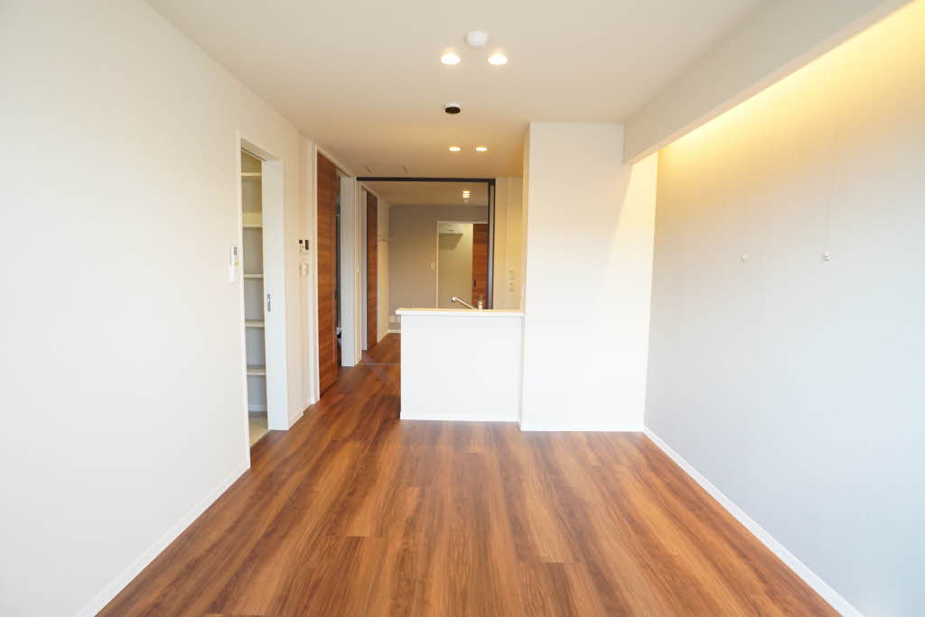 リラフォート飯塚 303号-2