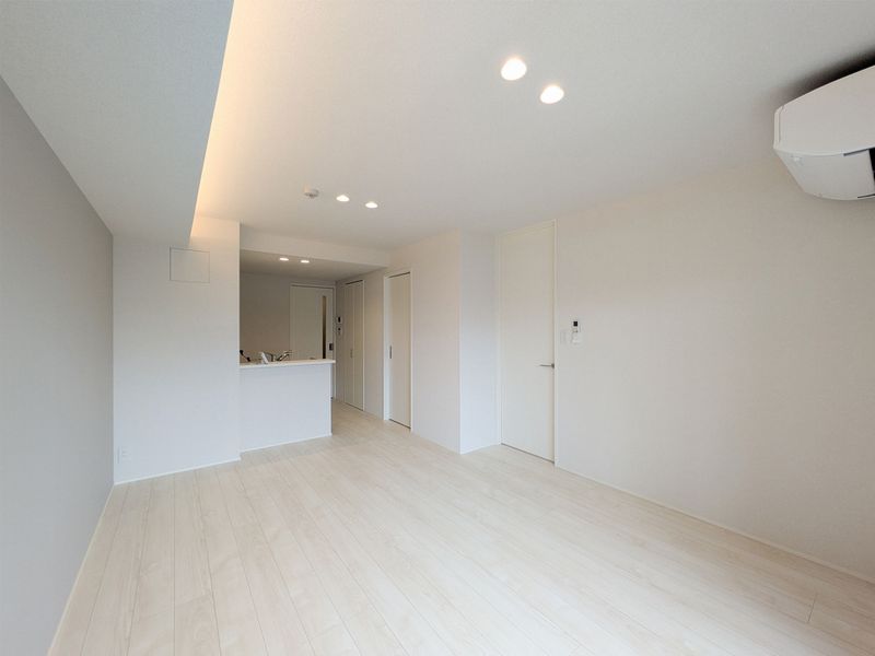 アベニールテラス浦和美園 204号-2