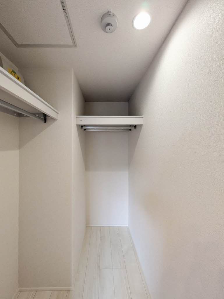 アベニールテラス浦和美園 204号-6
