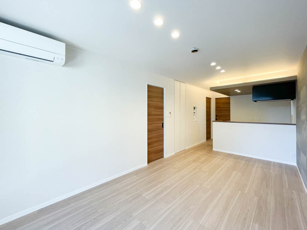 エム　フラット 102号-2