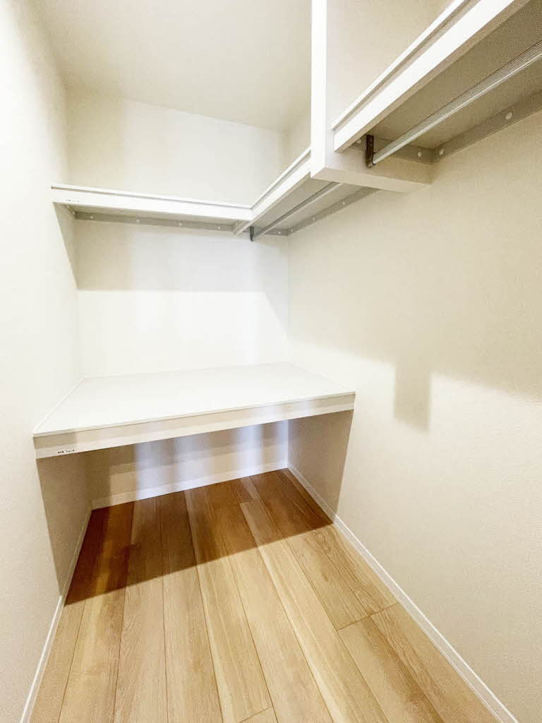 エム　フラット 201号-10