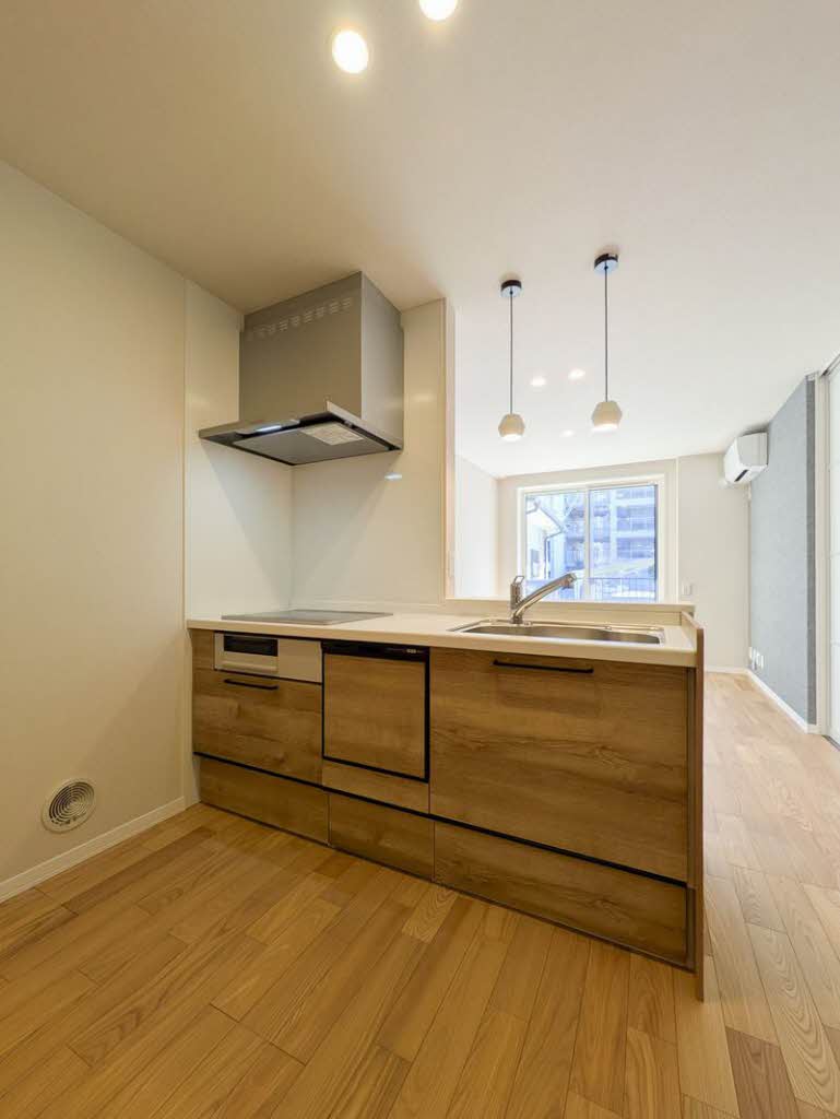 グラン浦和 102号-3