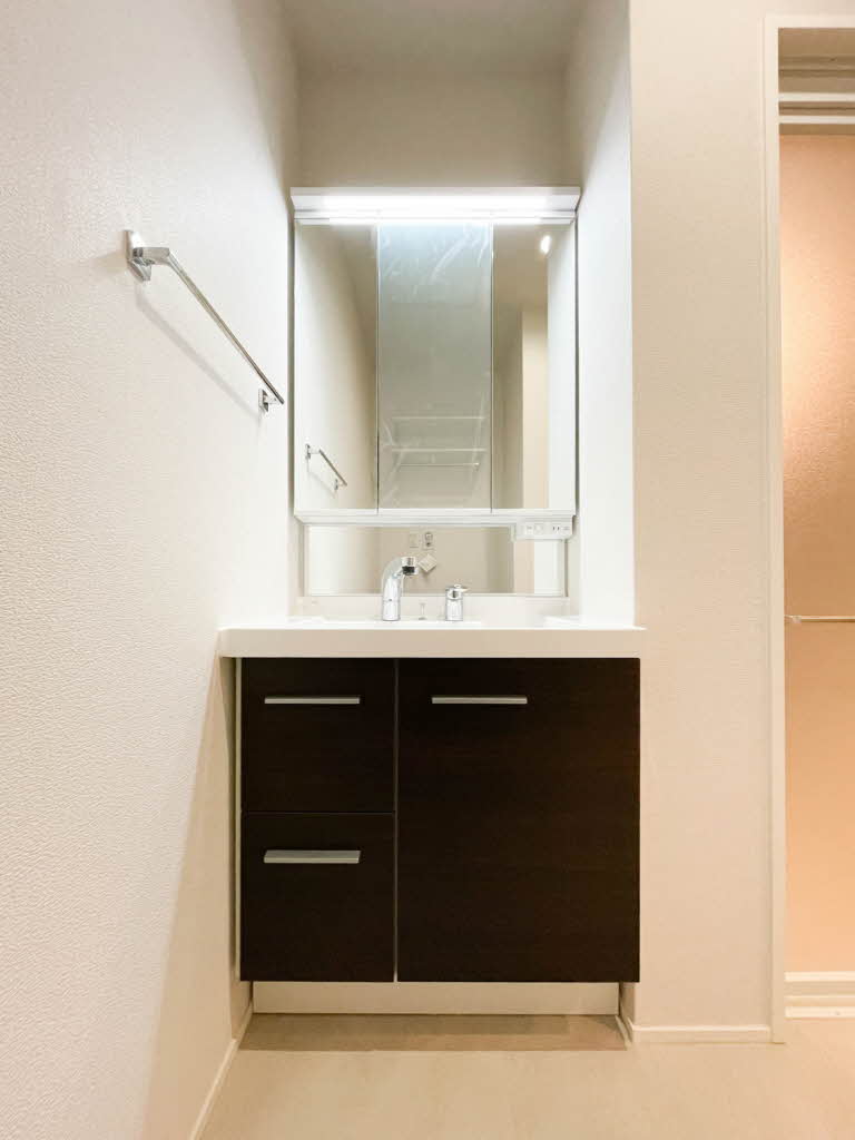 プリムベール岸町 302号-5