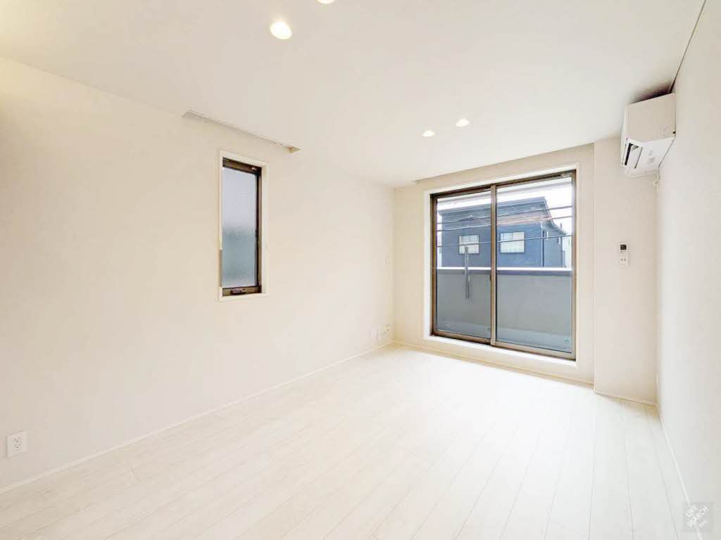 ラフィネ東川口 203号-4