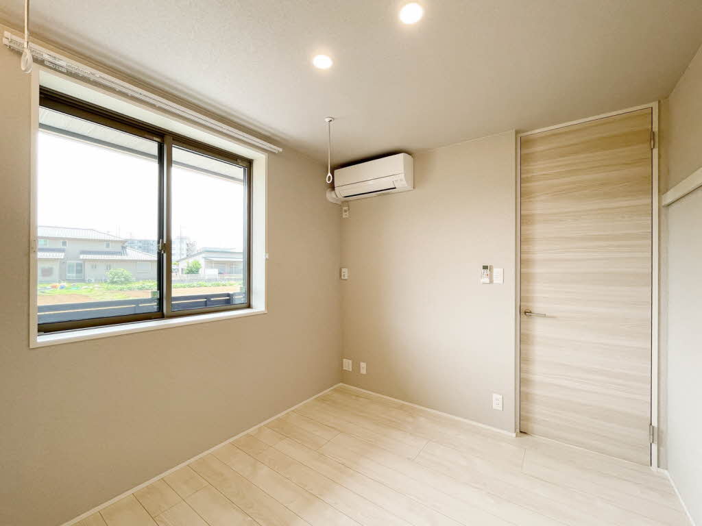 イースト　ウィステリア　Ⅱ 103号-8
