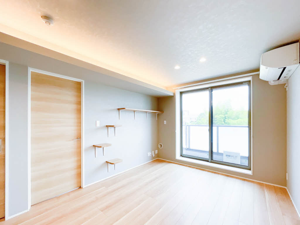 イースト ウィステリア Ⅱ 202号-3