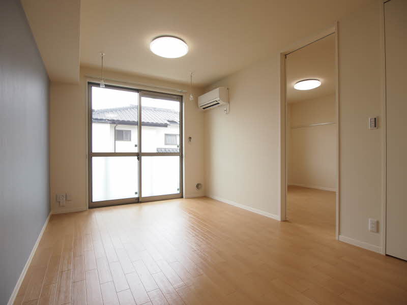 グランシャリオⅢ 202号-2