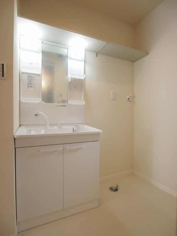 グランシャリオⅢ 202号-8