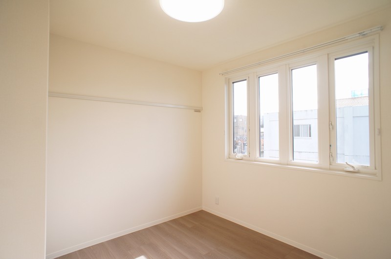 グローリア　スエヒロ 203号-6