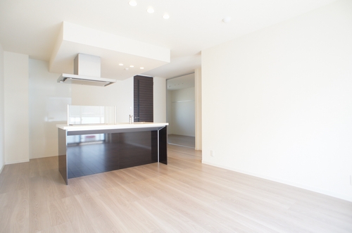 ロワイヤル　フレーズ 203号-2