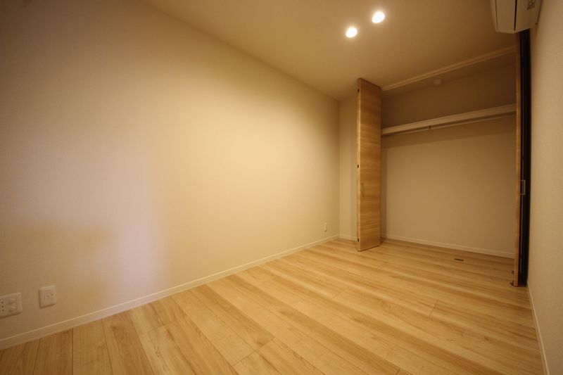 レオナ　イースト 101号-7