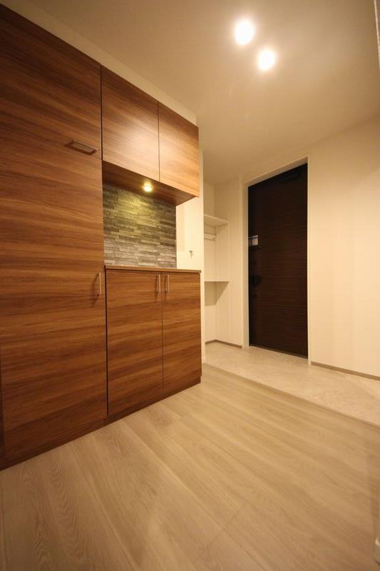 レオナ　イースト 301号-11