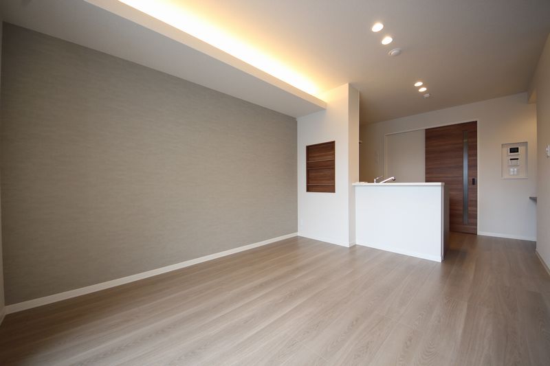 レオナ イースト 303号-3