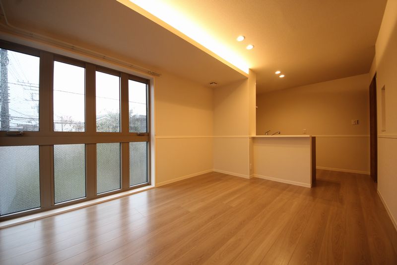 ヘリオスつるせ 202号-2