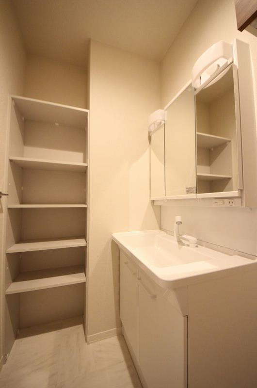 ラフォーリア 205号-9