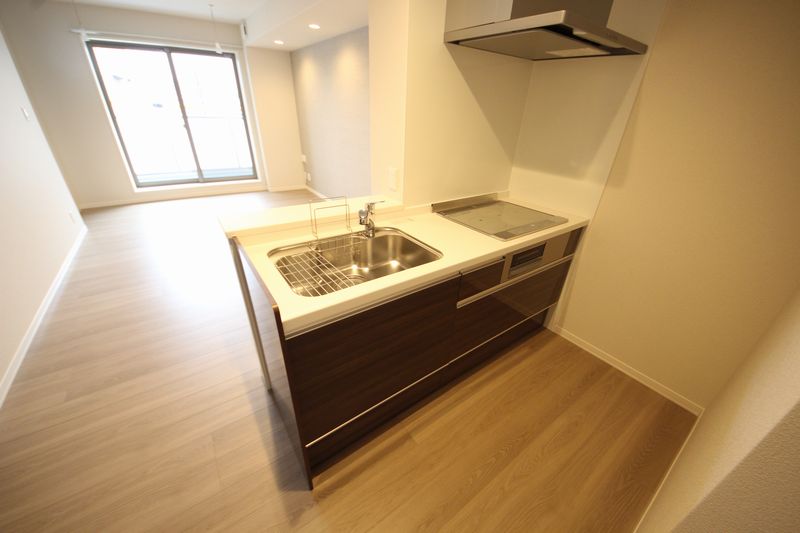 シャーメゾン　フィオーレ　ルナ 301号-7